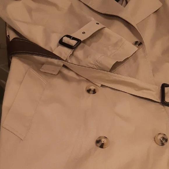 NWT Badgley💝Mischka DOUBLE BREASTED Classic Tan Trench Coat Sz L - Picture 15 of 16